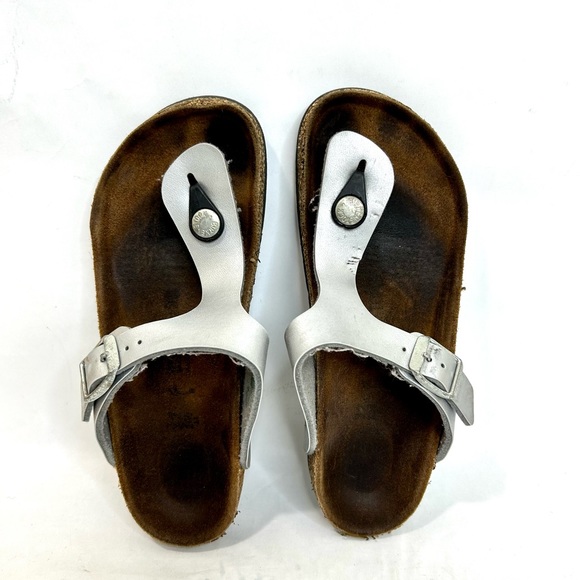 Birkenstocks Kids Silver Gizeh Thong Sandals size 1 - Picture 4 of 12